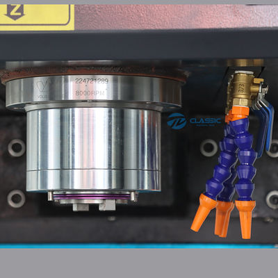 3軸線4の軸線5の軸線CNCのフライス盤VMC650の金属のfresadoraの台湾の縦のマシニング センターの製造業者