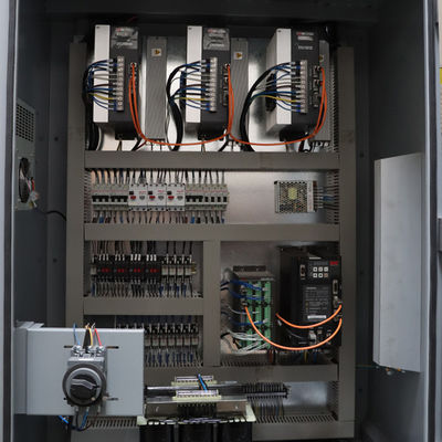 高い生産性自動縦CNCのマシニング センターVMC850 5の軸線CNCのフライス盤