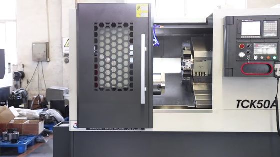 高い剛性率の線形案内面が付いている傾いたベッドCNCの旋盤TCK50Aの回転機械