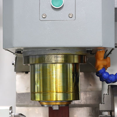 CNC Fraiseuse GSK Siemens Fanucシステム3軸線4の軸線小型CNCのフライス盤XH7124のfresadora CNCの縦の機械化のセリウム